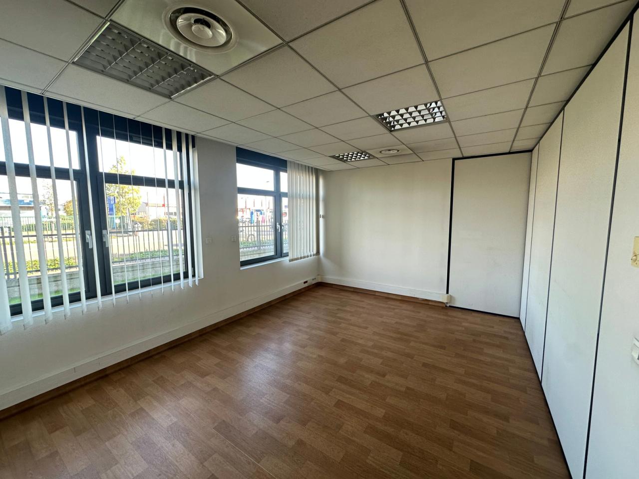 Bureau Chassieu 238m² Location bureau Chassieu Rhône OLBUR2109014 8